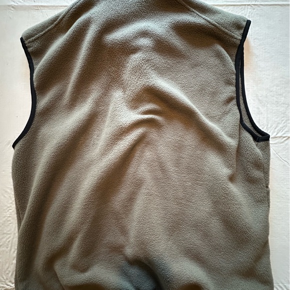 North Face vest - Picture 2 of 3